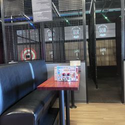 810 Billiards & Bowling - Vineland - Axe Throwing