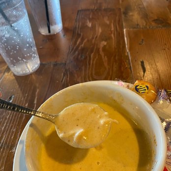 The Island Hideaway - Cream of Crab Soup (flavor was awesome) - Seafood Near Me - Solomons, Maryland