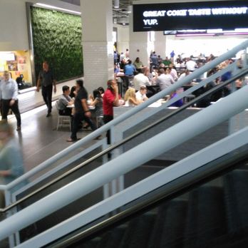 Ogilvie Transportation Center - Train Stations Near Me - Chicago, Illinois