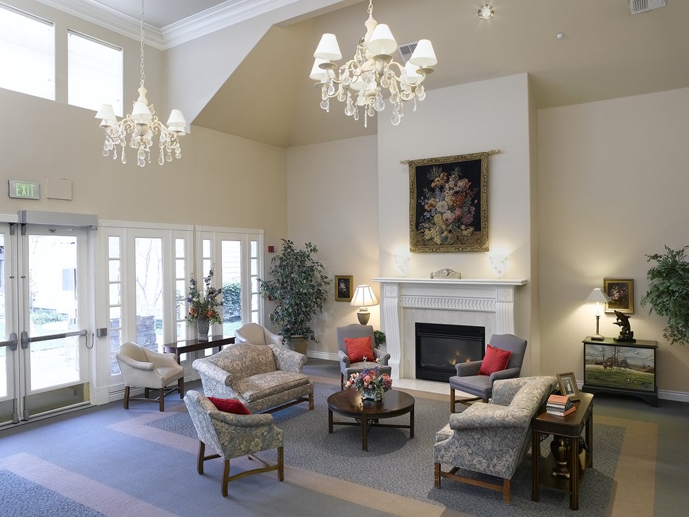 OAKMONT OF BROOKSIDE Updated September 2024 3318 Brookside Road