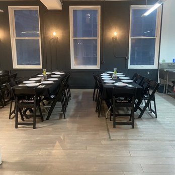 Selfup Cooking Classes - Tables and seating area - Cooking Classes Near Me - New York, New York Selfup Cooking Classes - Tables and seating area - Cooking Classes Near Me - New York, New York