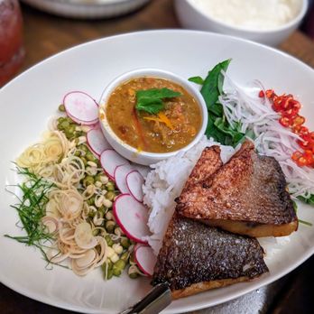 Chalong - Thai Near Me - New York, New York