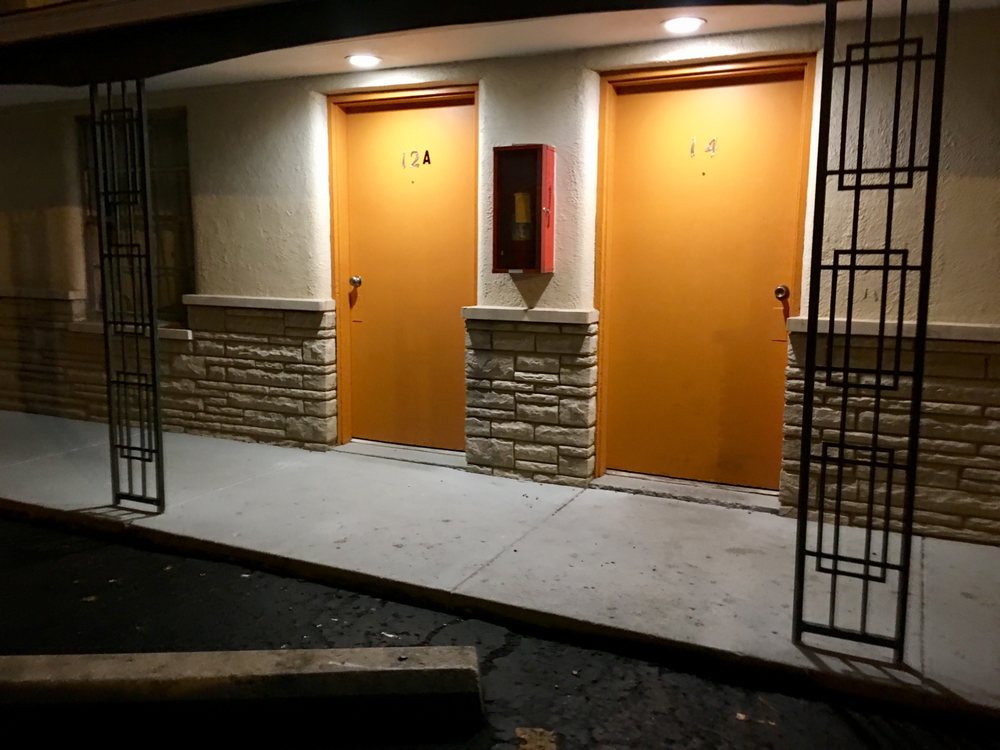 BROOKSIDE MOTEL Updated October 2024 3020 E Main St, Columbus, Ohio