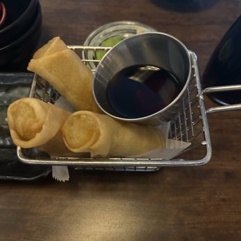 Zu Izakaya - Vegetable EGG ROLL - Sushi Bars Near Me - Phoenix, Arizona