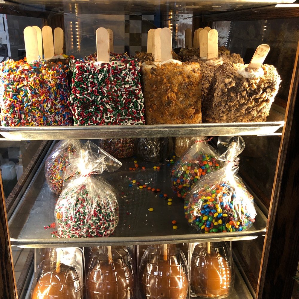 River Street Sweets - Desserts Near Me - Savannah, Georgia River Street Sweets - Desserts Near Me - Savannah, Georgia