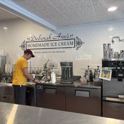 Deborah Ann's Sweet Shoppe
