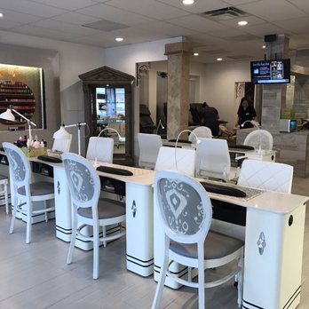 Snow White Beauty Studio - Snow White Beauty Studio nail area - Nail Salons Near Me - Aurora, Colorado Snow White Beauty Studio - Snow White Beauty Studio nail area - Nail Salons Near Me - Aurora, Colorado
