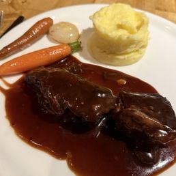 Slow Braised Beef Short Ribs Slow Braised Beef Short Ribs