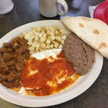 Regio Cafe - Carne Guisada, Huevos Rancheros plate - Breakfast & Brunch Near Me - San Antonio, Texas