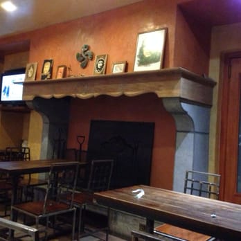 Le Café du Centre - Bars Near Me - Luz-Saint-Sauveur, 65 Le Café du Centre - Bars Near Me - Luz-Saint-Sauveur, 65