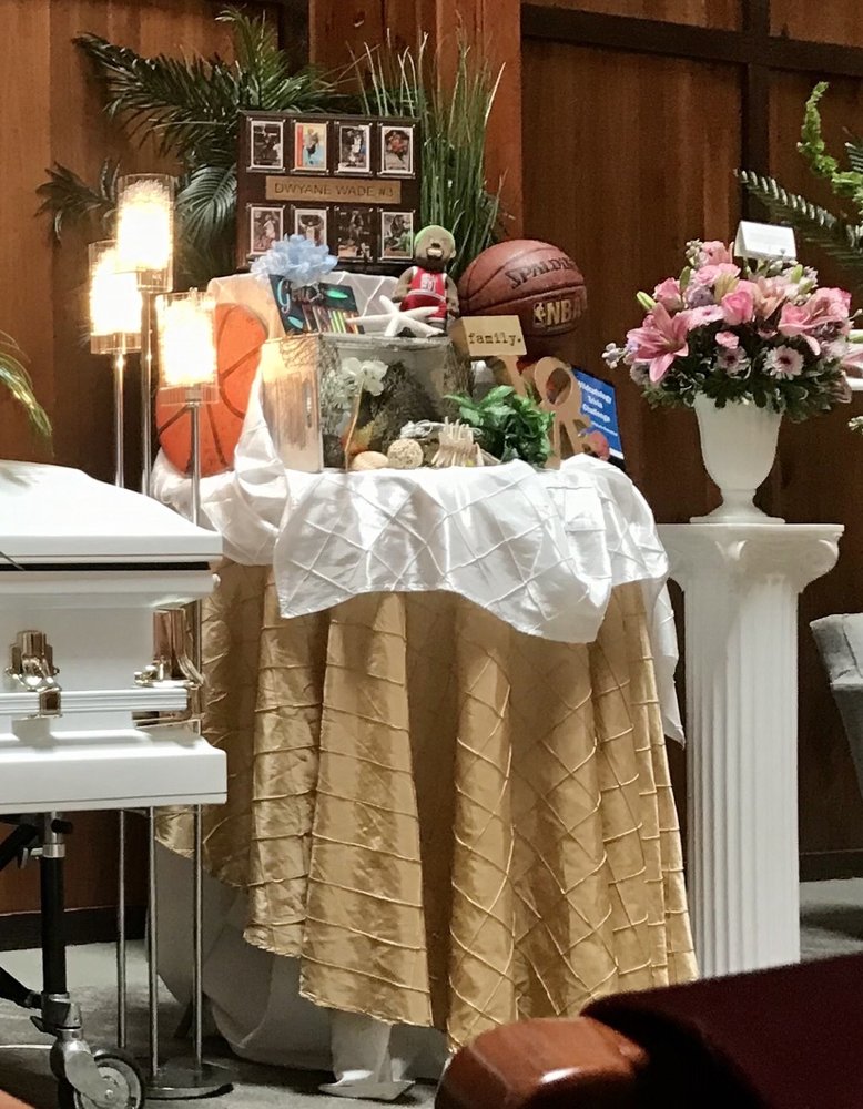 FOREST LAWN FUNERAL HOME 47 Photos 2401 SW 64th Ave, Fort