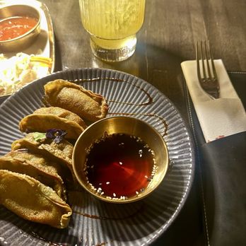 Som Dee Thai Kitchen & Bar - Veggie Pot Sticker - Thai Near Me - Denver, Colorado