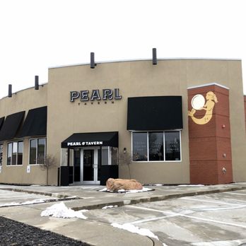 Pearl Tavern - Restaurant Exterior - New American Near Me - Lee's Summit, Missouri