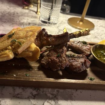 Destino Lab - Lamb chops - Lounges Near Me - Elizabeth, New Jersey