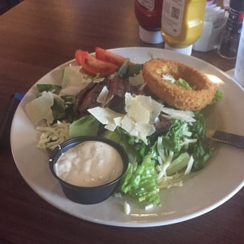 Village Pub - Steak Salad - Pubs Near Me - Perry Village, Ohio