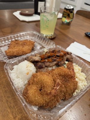 Hawaiian Drive Inn by null