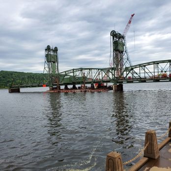 Downtown Stillwater - Historic Lift Bridge - Local Flavor Near Me - Stillwater, Minnesota Downtown Stillwater - Historic Lift Bridge - Local Flavor Near Me - Stillwater, Minnesota
