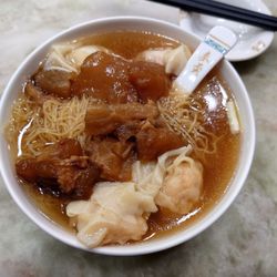 麥奀雲吞麵世家 - Won ton and beef tendon, size large.