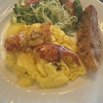 Del Mar - West Palm Beach - Lobster egg scramble - Seafood Near Me - West Palm Beach, Florida Del Mar - West Palm Beach - Lobster egg scramble - Seafood Near Me - West Palm Beach, Florida