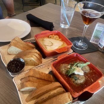 Picazzo's - appetizers (brie and Meatballs) - Gluten-Free Near Me - Gilbert, Arizona Picazzo's - appetizers (brie and Meatballs) - Gluten-Free Near Me - Gilbert, Arizona