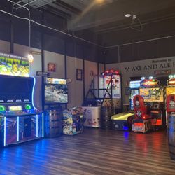 Axe And Ale house - Game room