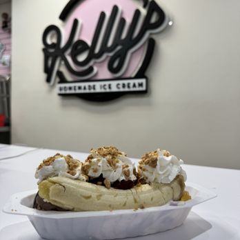 Kelly's Homemade Ice Cream - Banana split - Ice Cream & Frozen Yogurt Near Me - Orlando, Florida Kelly's Homemade Ice Cream - Banana split - Ice Cream & Frozen Yogurt Near Me - Orlando, Florida