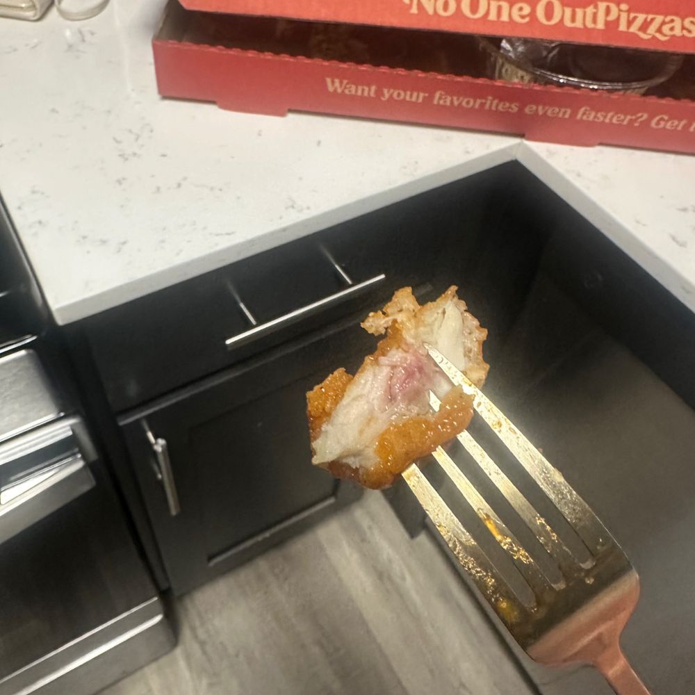 Pizza Hut - RAW CHICKEM - Chicken Wings Near Me - Phoenix, Arizona