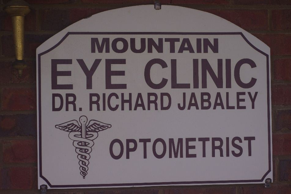 MOUNTAIN EYE CLINIC Updated October 2024 431 Grove St N, Dahlonega