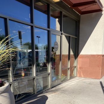 Bash & Design Gallery - Entrance, plenty of parking nearby - Art Galleries Near Me - Las Vegas, Nevada