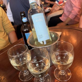 Dishoom - Wine at the bar - Indian Near Me - Kensington, XGL