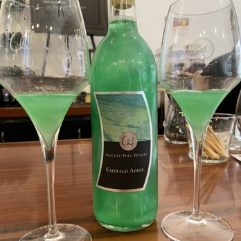 August Hill Winery Tasting Room - Wine Tasting Room Near Me - Utica, Illinois August Hill Winery Tasting Room - Wine Tasting Room Near Me - Utica, Illinois