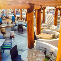 Acua - Agua pool bar :)