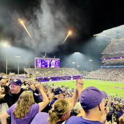 Husky Stadium - Touchdown Huskies!
