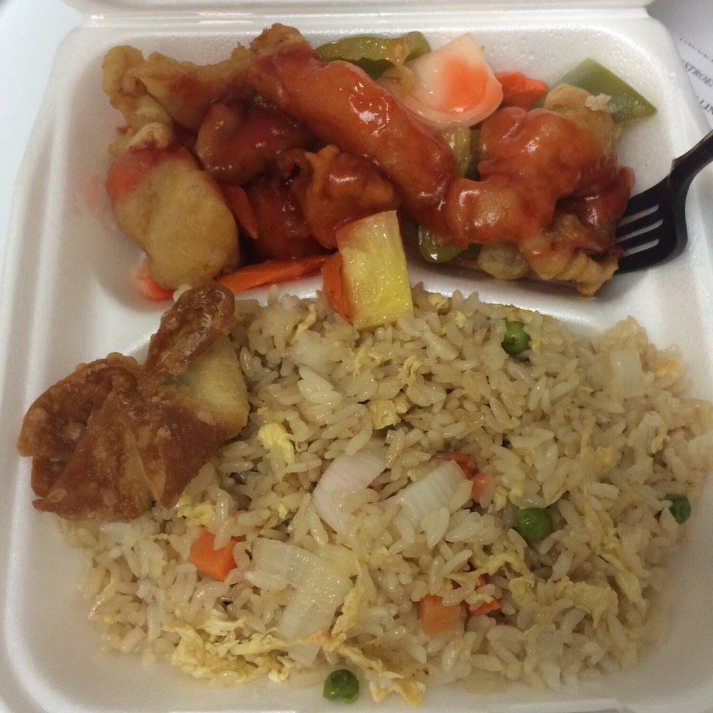 Red Chilli - Sweet and sour chicken and fried rice with a cream cheese wonton! Delicious! Some of the best Chinese food! - Chinese Near Me - Redlands, California Red Chilli - Sweet and sour chicken and fried rice with a cream cheese wonton! Delicious! Some of the best Chinese food! - Chinese Near Me - Redlands, California