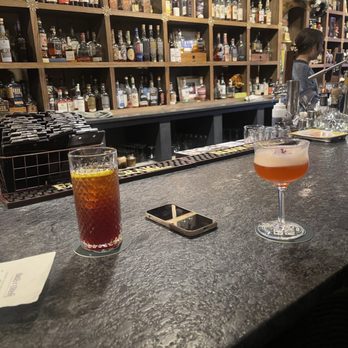 Barrel & Bond - two glasses of beer on a bar - Cocktail Bars Near Me - Paducah, Kentucky Barrel & Bond - two glasses of beer on a bar - Cocktail Bars Near Me - Paducah, Kentucky