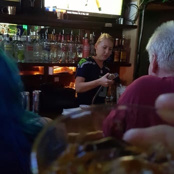 Shannon's On Pine - Pubs Near Me - Long Beach, California Shannon's On Pine - Pubs Near Me - Long Beach, California