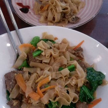 Phuket Royal - Pad see ean - Thai Near Me - Ottawa, Ontario Phuket Royal - Pad see ean - Thai Near Me - Ottawa, Ontario