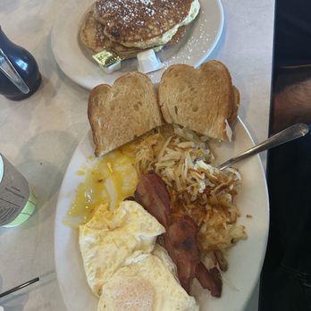 Village Bread Cafe - Village Breakfast - Delis Near Me - Jacksonville, Florida Village Bread Cafe - Village Breakfast - Delis Near Me - Jacksonville, Florida