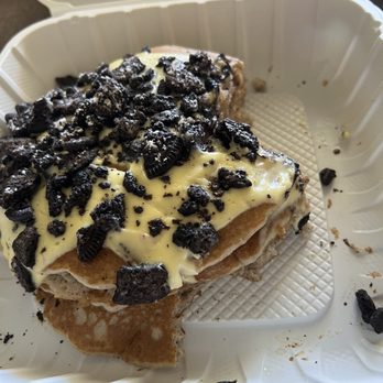 Guieb Cafe - Oreo Cheesecake Pancakes - New American Near Me - Honolulu, Hawaii Guieb Cafe - Oreo Cheesecake Pancakes - New American Near Me - Honolulu, Hawaii