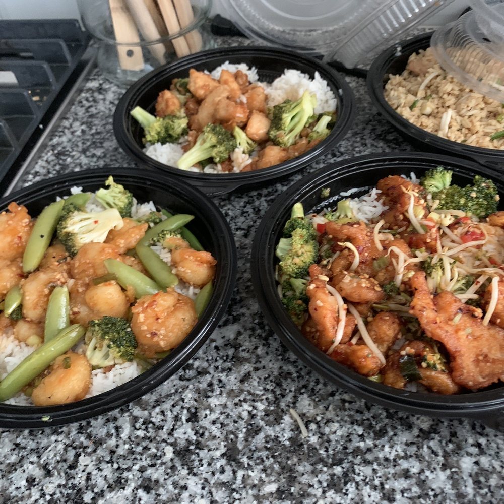 Pei Wei Asian Kitchen - Pie Wei Shrimp, General TSo chicken, shrimp fried rice, lomein, orange chicken. - Asian Fusion Near Me - Kingwood, Texas Pei Wei Asian Kitchen - Pie Wei Shrimp, General TSo chicken, shrimp fried rice, lomein, orange chicken. - Asian Fusion Near Me - Kingwood, Texas