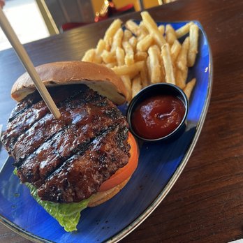 Dukunoo - Jerk burger - Caribbean Near Me - Miami, Florida