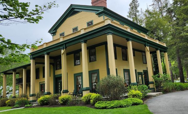 Glen Iris Inn by null