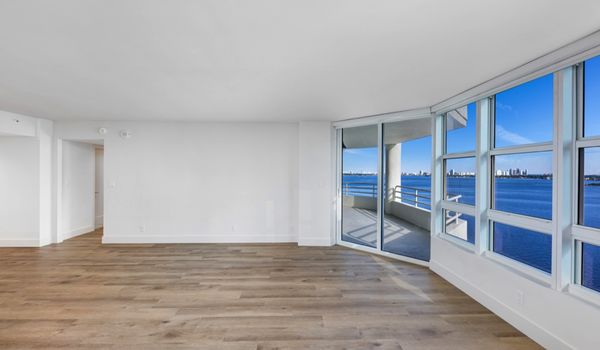 The Hamilton by null