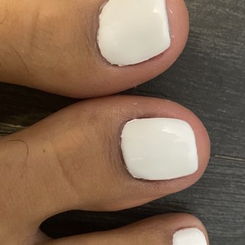iNail Spa - Bad paint job and not even at all! They charged $20 per nail which is ridiculous! - Nail Salons Near Me - Miami Beach, Florida