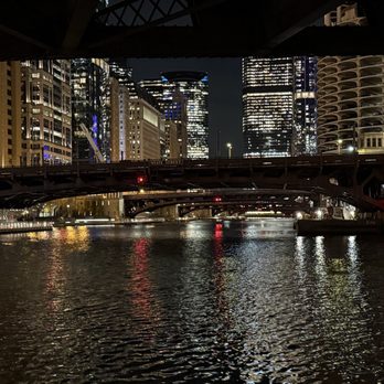 Chicago River Boat Architecture Tours - Architectural Tours Near Me - Chicago, Illinois