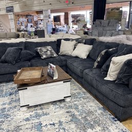 Ashley signature 3 piece sectional