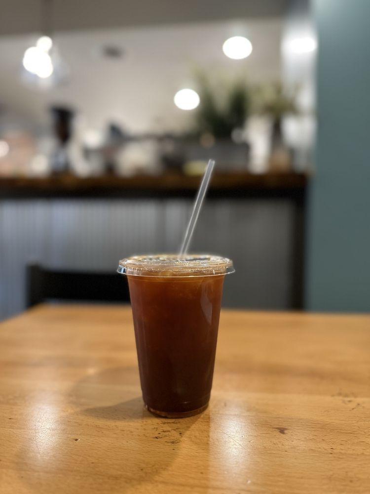 The Bean & Biscuit Logo