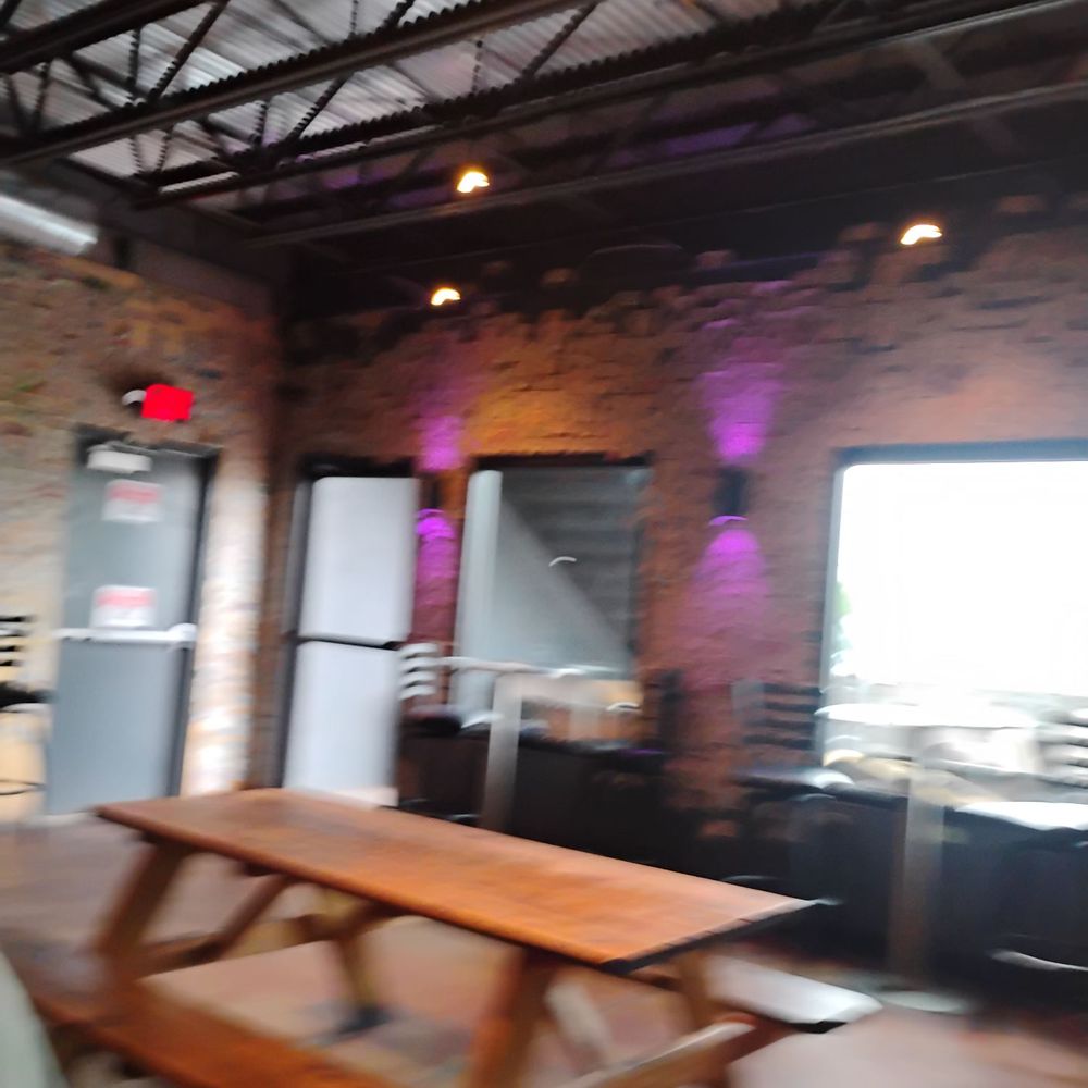 Edna's - Dive Bars Near Me - Oklahoma City, Oklahoma