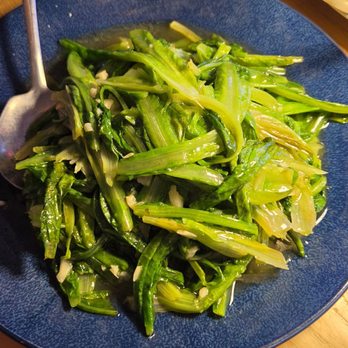 Hengry - Sautéed Vegetables (Bok Choy) with Garlic Sauce - Chinese Near Me - Alhambra, California