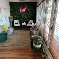 LuX Beauty Studio - Lobby